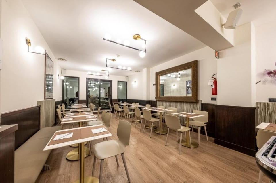 Hotel Le Palme Lago Maggiore Bike Friendly Hotel in Lombardy