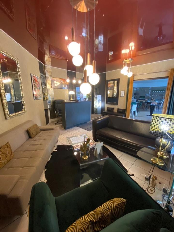 Shared lounge/TV area