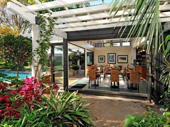 Emerald Inn on Takapuna Beach Hotel in Auckland