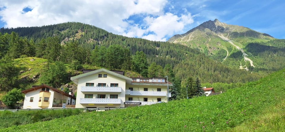 Reschnerhof Hotel in Trentino-South Tyrol