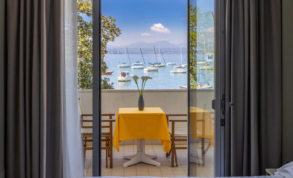 Hotel Nettuno Hotel in Bardolino