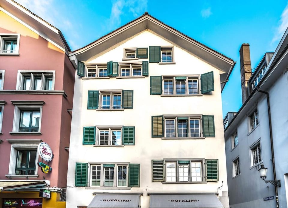 Lake Side Location Bellevue Hotel in Zurich City