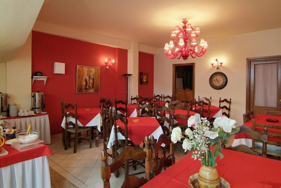 Hotel Varonos Hotel in Peloponnese, Western Greece and the Ionian