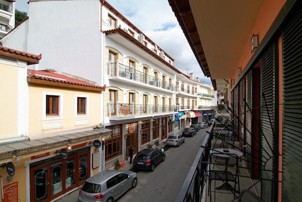 Hotel Varonos Hotel in Peloponnese, Western Greece and the Ionian