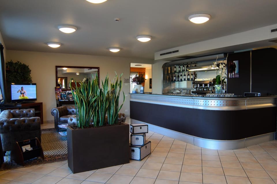 Bar/lounge