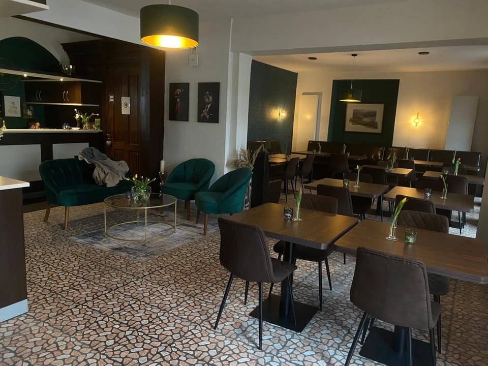 Hotel Vier Lowen Hotel in Graach an der Mosel