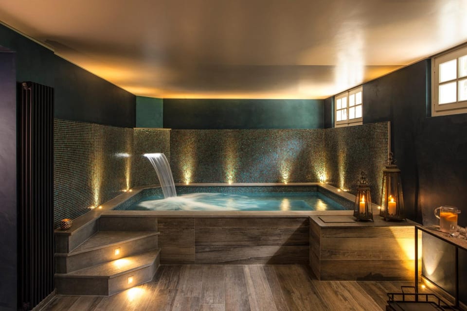 Hot tub