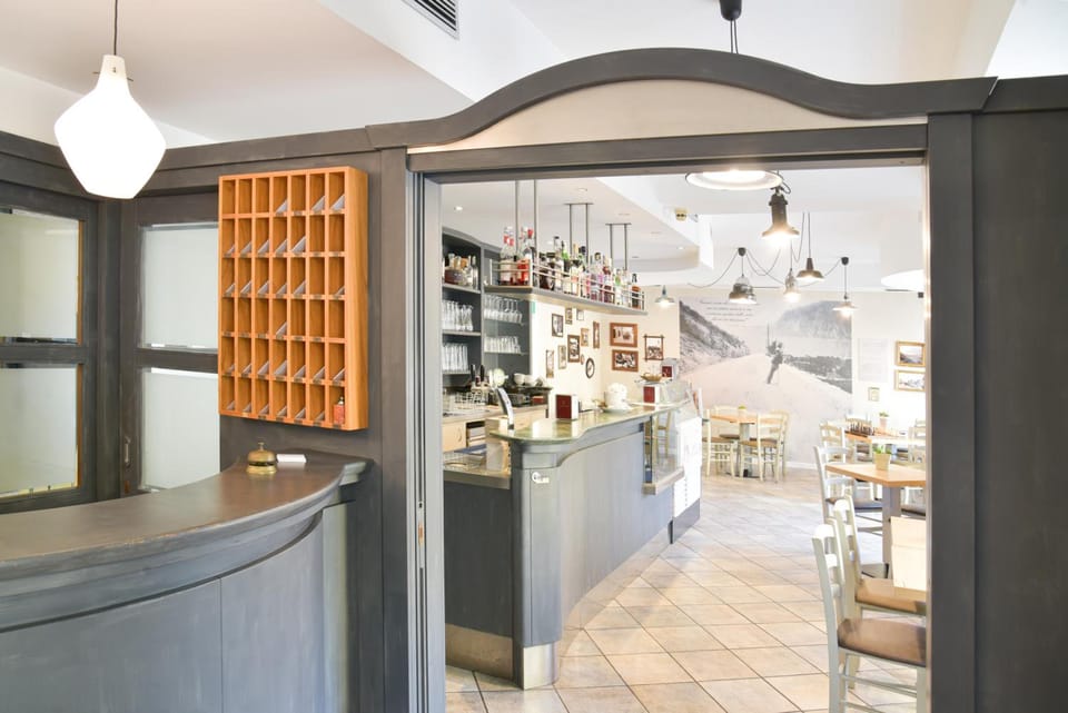 Bar/lounge
