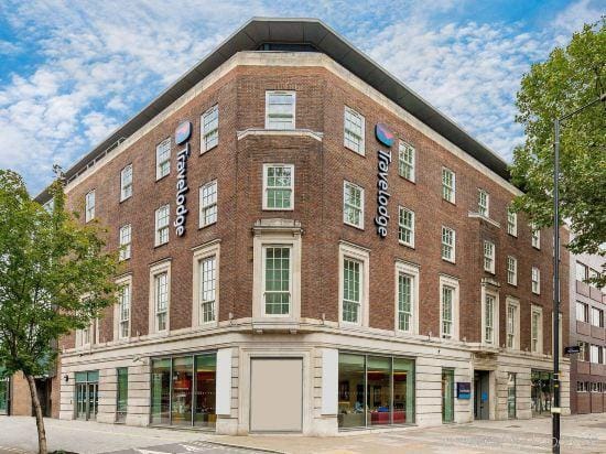 Travelodge London Central Waterloo Hotel in London Borough of Southwark
