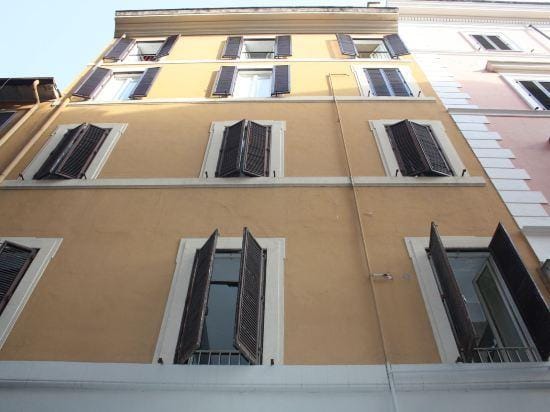 Persia Collection Trevi Hotel in Rome