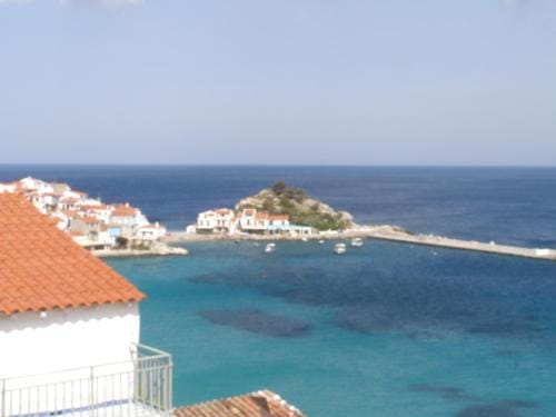 Anthemis Rooms Hotel in Samos, Greece