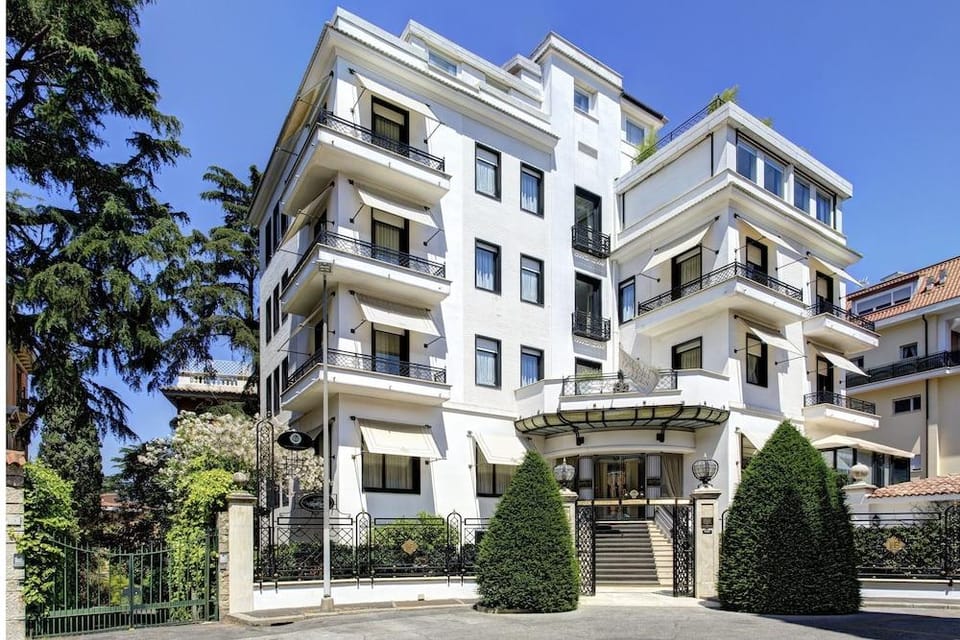 Hotel Lord Byron - Small Luxury Hotels of the World Hotel in Rome