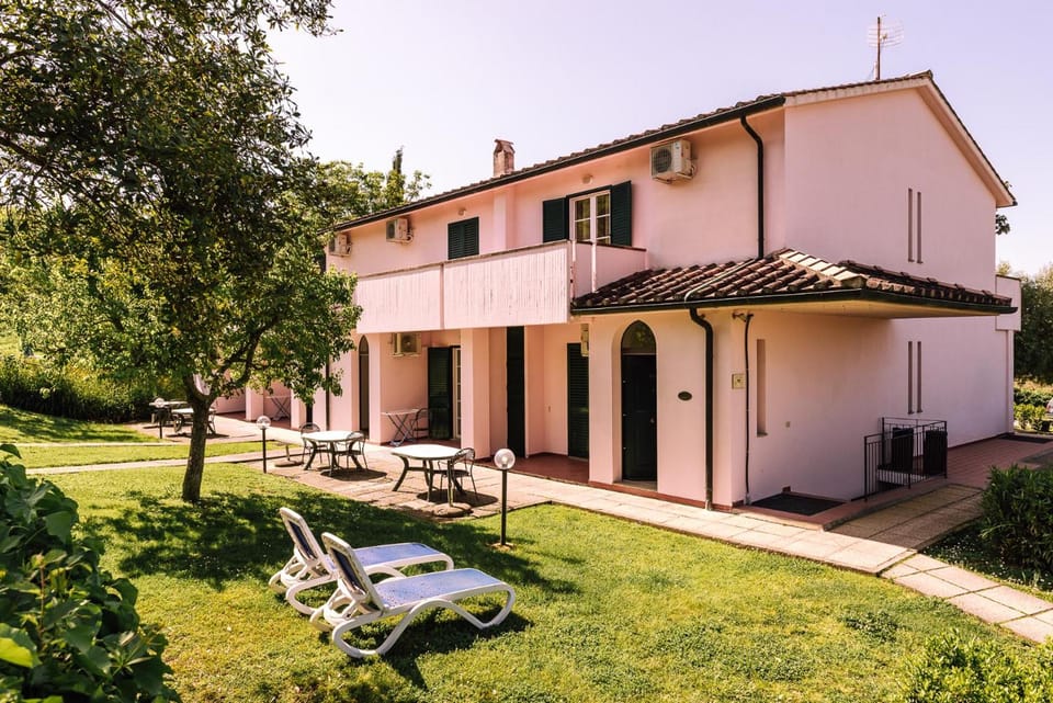 Massa Vecchia Hotel in Tuscany