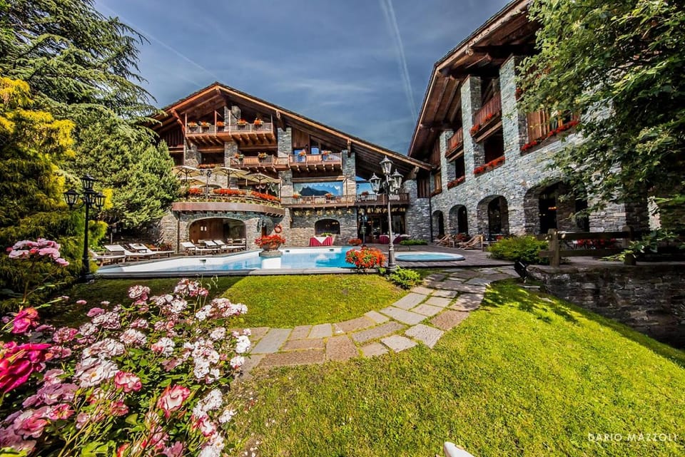 Relais Mont Blanc Hotel & Spa Hotel in Aosta Valley, Italy