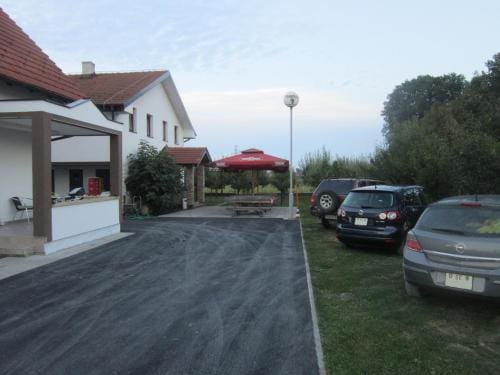 Pansion Laktasi Hostel in Federation of Bosnia and Herzegovina