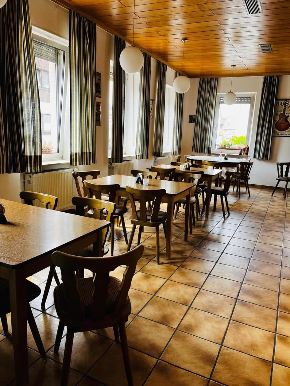 Landgasthof zur Sonne I Hotel & Restaurant Hotel in Rhineland-Palatinate