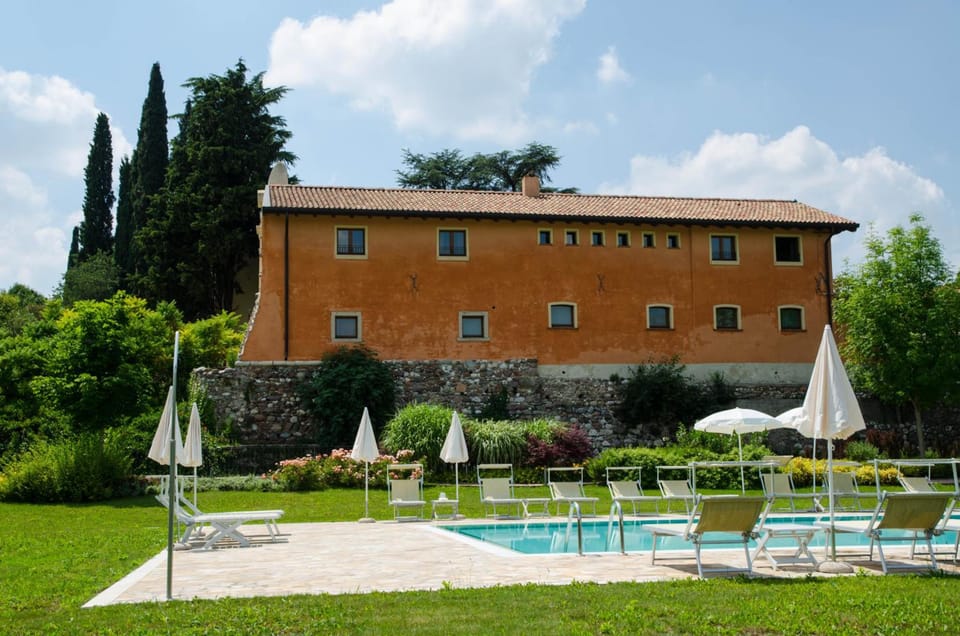 Relais Corte Cavalli Hotel in Province of Brescia