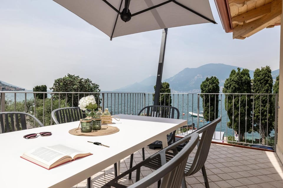 June Stay Lake Garda Hotel in Brenzone sul Garda