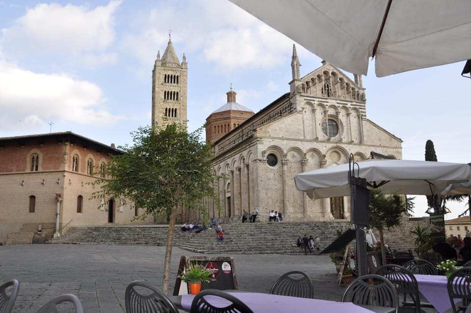 Rustic Tuscan Apartment Hotel in Tuscany