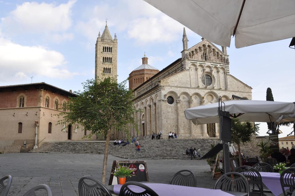 Tuscan Rustic Apartment Hotel in Tuscany