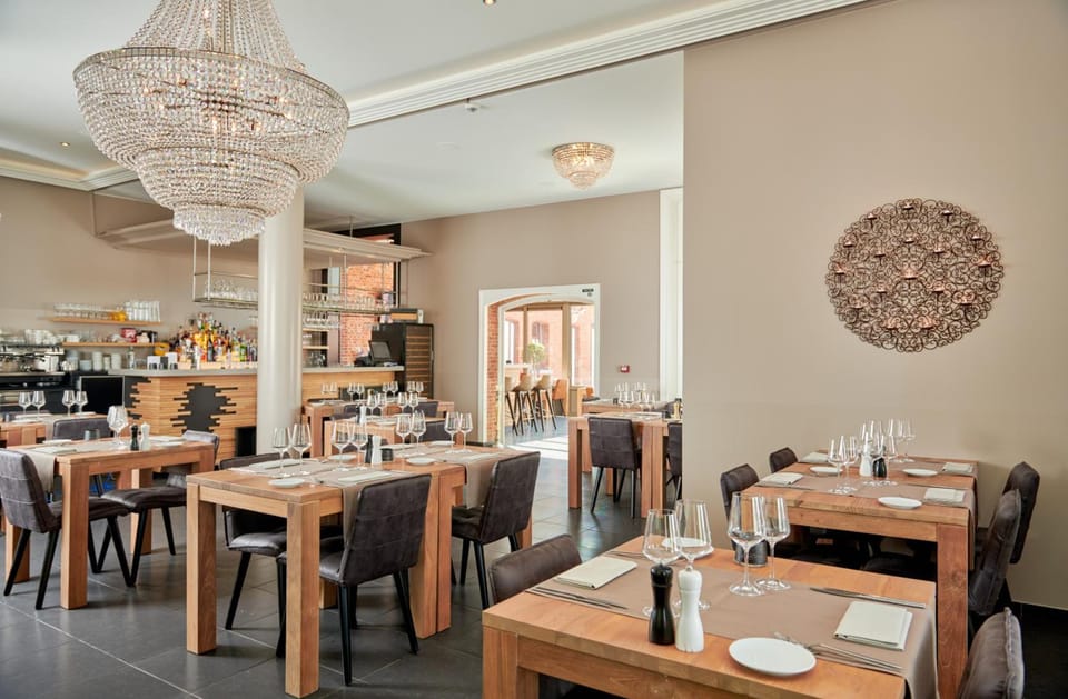 De Statie Hotel in North Brabant (province)