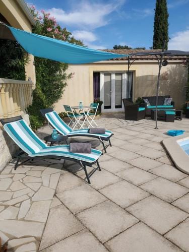 CHAMBRE D HOTES a 4 KMS D UZES " Chez Nadou " Hotel in Provence-Alpes-Côte d'Azur