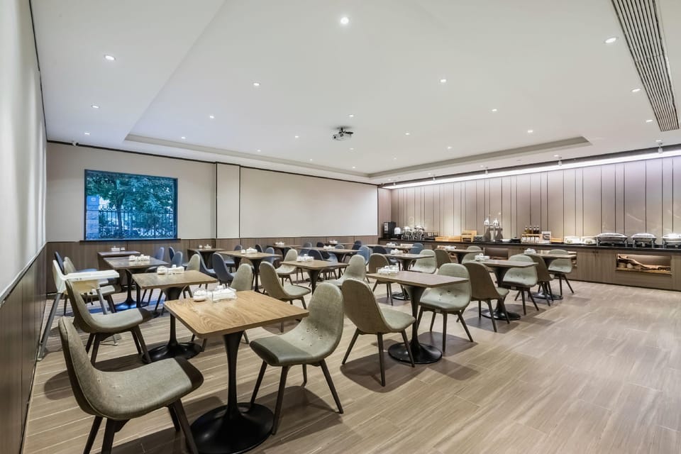 Hanting Hotel Beijing Huamao Ocean Center Hotel in Beijing