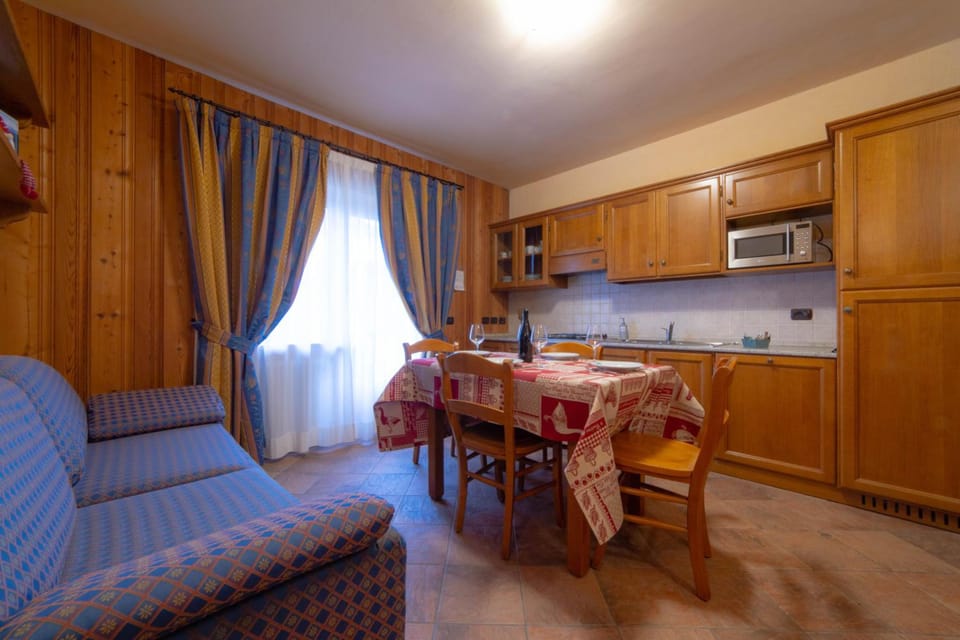 Family Apartments Le Chalet Apartment hotel in Aosta Valley, Italy