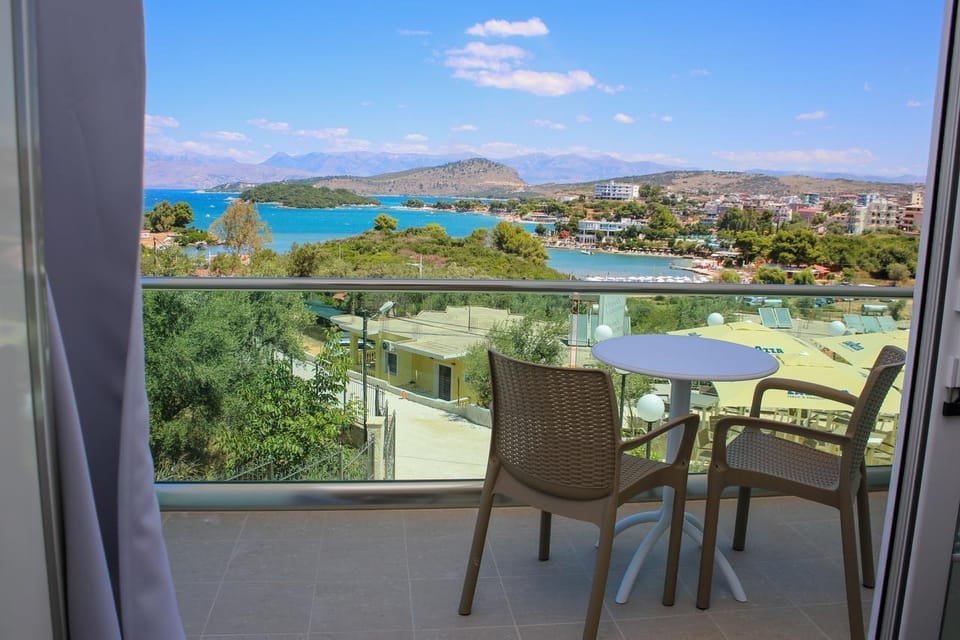 Hotel Luxury Hotel in Ksamil