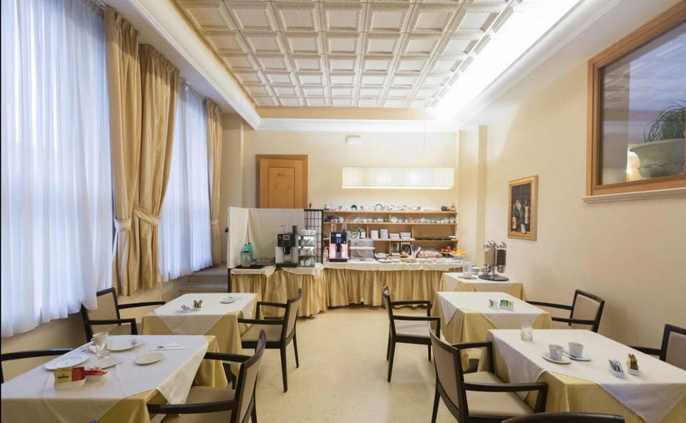 Seccy Hotel Boutique Art & Museum Hotel in Fiumicino