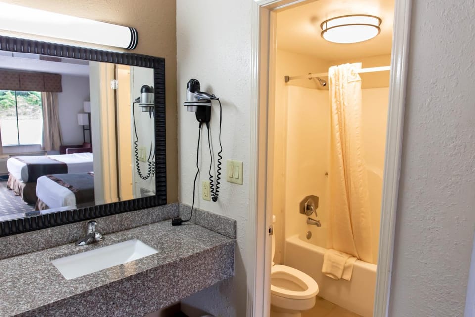 Regency Inn Hotel in Alabama