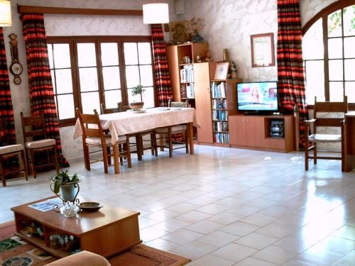 Summer Lodge Hotel in Crete