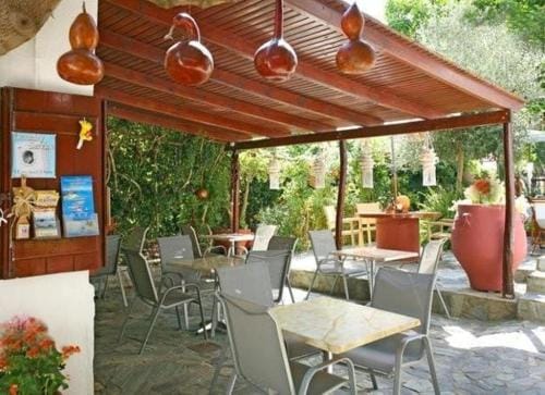Summer Lodge Hotel in Crete