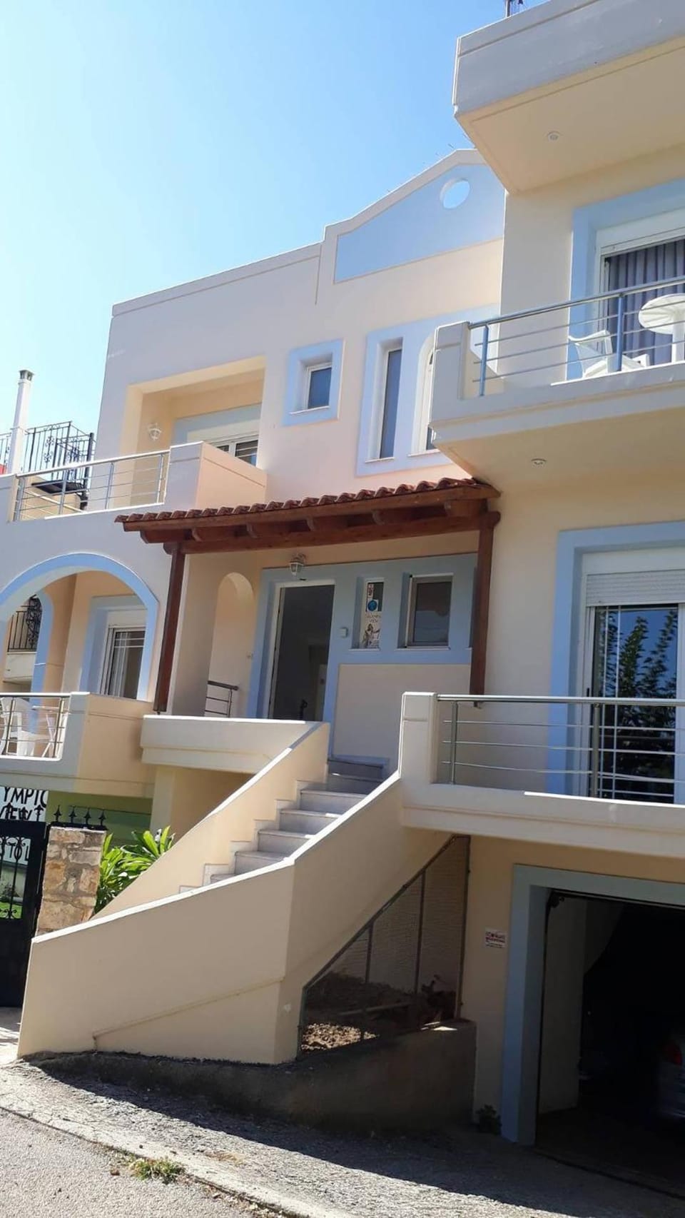 Olympic View Guesthouse Hotel in Crete