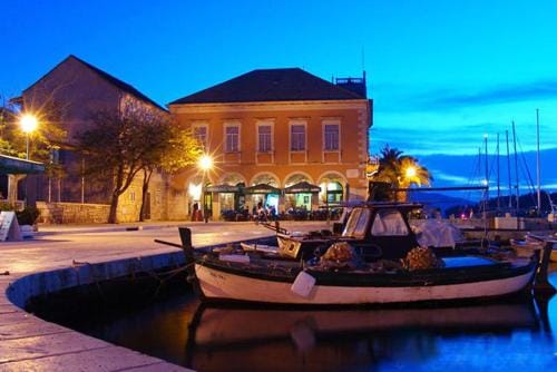 Apartment Hvar your perfect holiday Hotel in Stari Grad