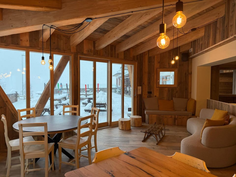 Bar/lounge