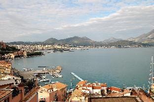 Appartment with Sea View in Gaeta Hotel in Gaeta