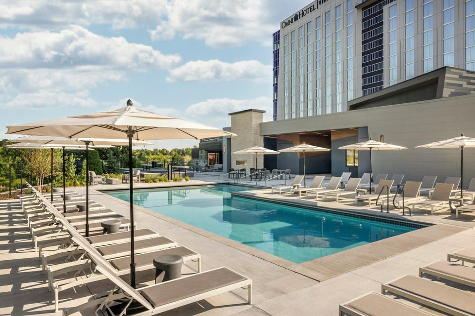 Omni Viking Lakes Hotel Hotel in Eagan