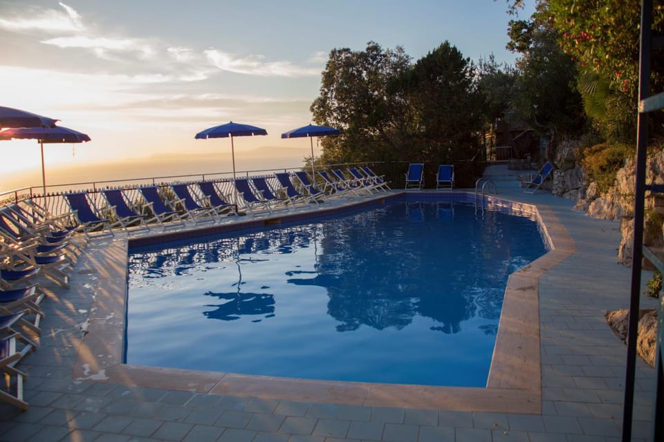 Baia Serena Apartment hotel in Campania