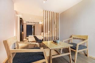 Atour Hotel Wuhan Sea World Tazihu Metro Station Hotel in Wuhan