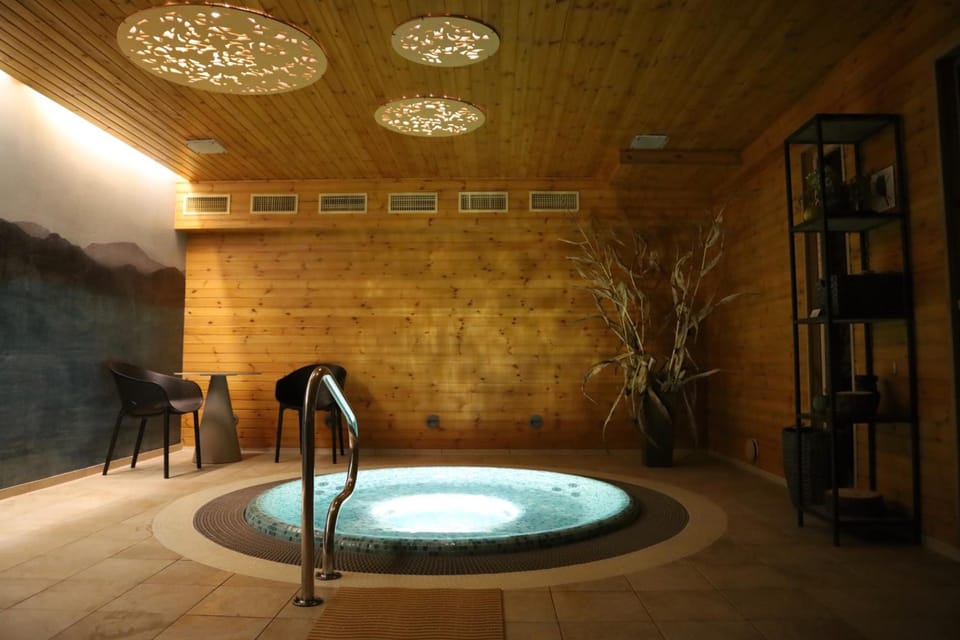 Hot tub