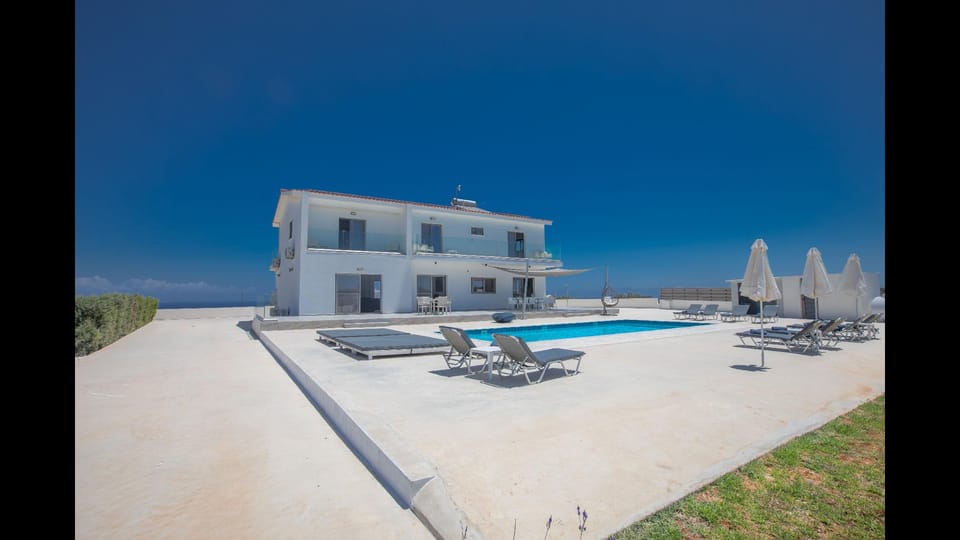 Villa Sienna, Fabulous 6bdr Protaras Villa Resort in Paralimni