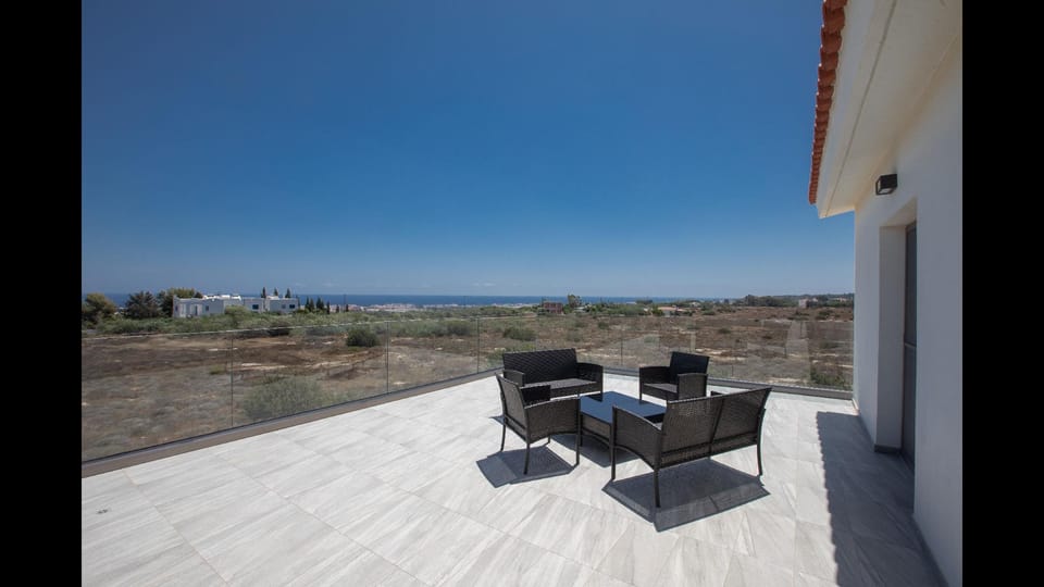 Villa Sienna, Fabulous 6bdr Protaras Villa Resort in Paralimni