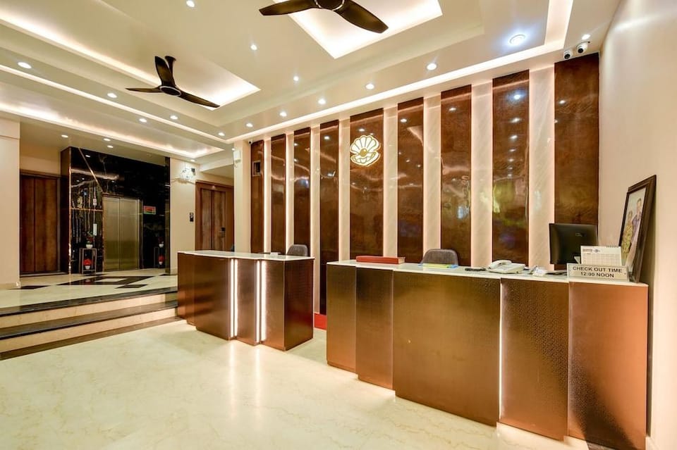 Hotel Pearl Plaza Hotel in New Delhi