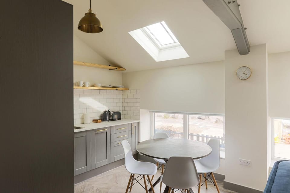 Goodstay Apartments by Urban Space Hotel in Barry