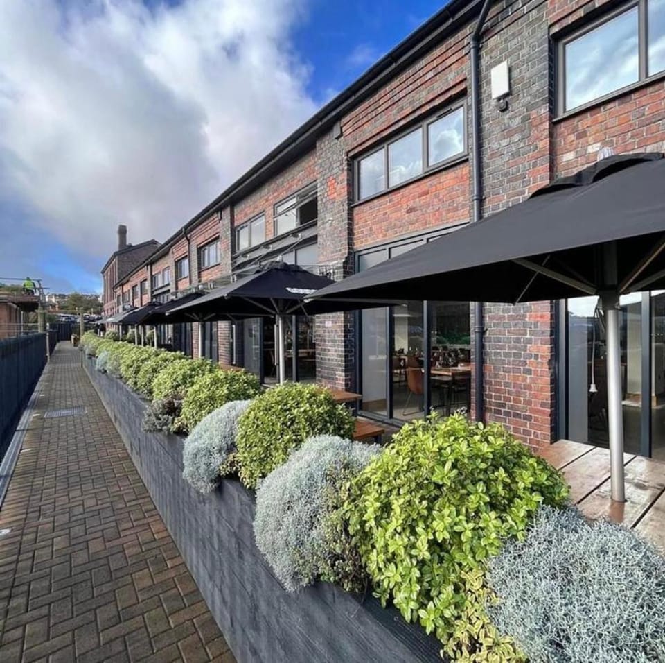 Goodstay Apartments by Urban Space Hotel in Barry