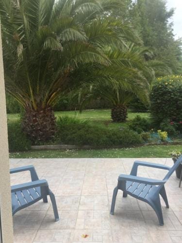 Cote jardin des Charmilles Hotel in Normandy