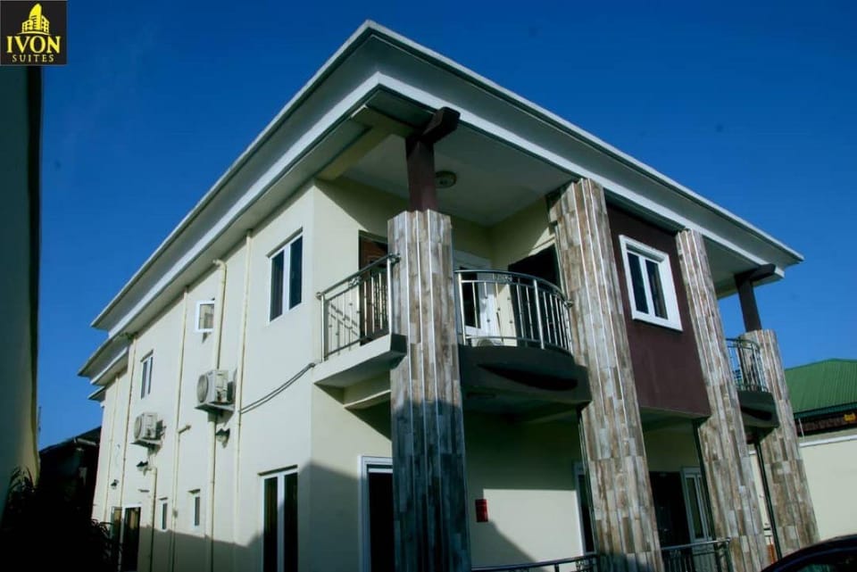 Ivon Suites Hotel in Lagos