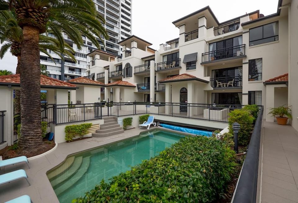 Island Beach Resort Apartment hotel in Gold Coast