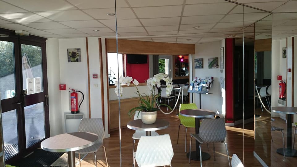 A&H PRIVILEGE Lyon Est - Saint Priest Eurexpo Hotel in Auvergne-Rhône-Alpes